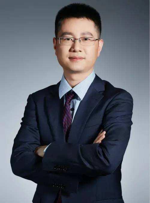 冯满个人资料,才华横溢的青年才俊，多领域成就斐然