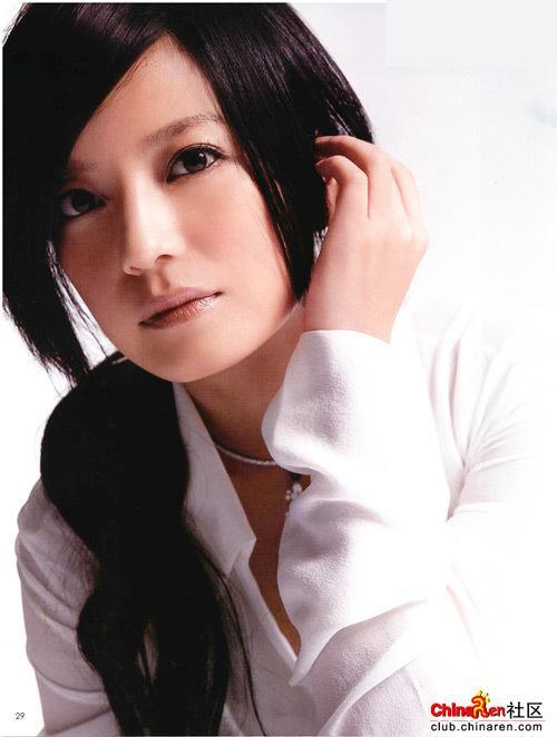 赵薇照片最近照片,岁月静好，优雅依旧